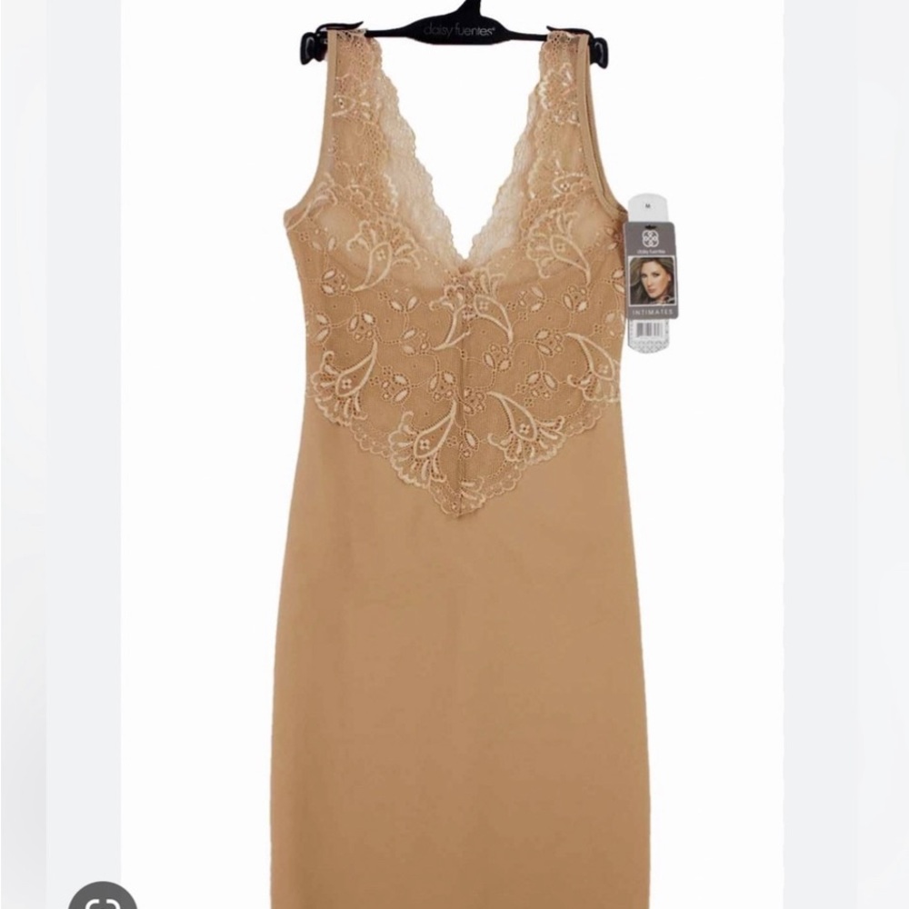 Daisy Fuentes Size Large